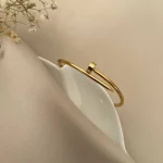 بنگل میخ